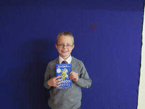 Lachlan Year 4 My favourite book is The Demon Dentist by David Walliams. I love this book because the story has lots of interesting characters and some parts are funny and gruesome.